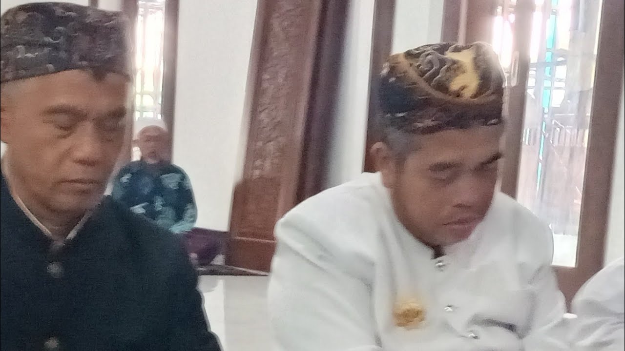 SHOLAT JUMA'T BERSAMA SULTAN KACIREBONAN PANGERAN ABDUL GHANI NATADININGRAT