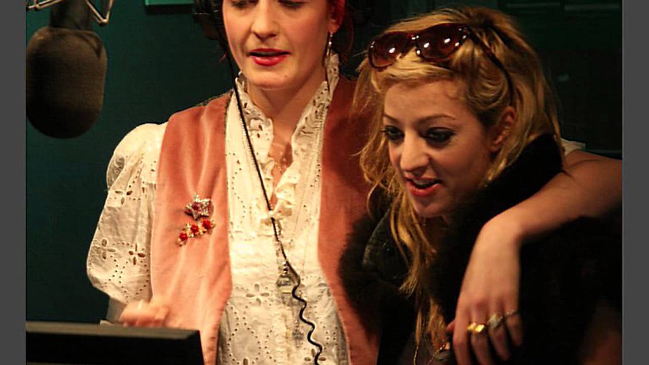 Florence Welch's Takeover - BBC Radio 1 - Zane Lowe's Hottest Records - Takeovers 2010 (12.01.2010)
