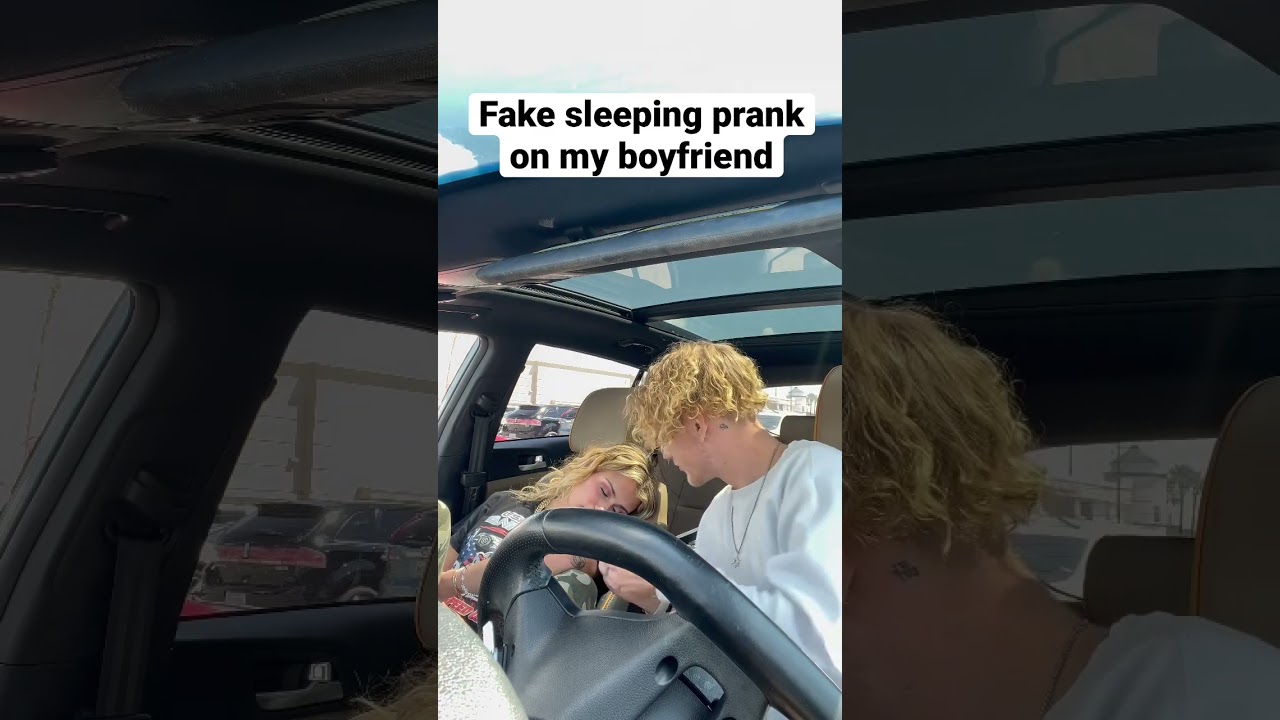 Fake sleeping prank on my boyfriend #couples #comedy