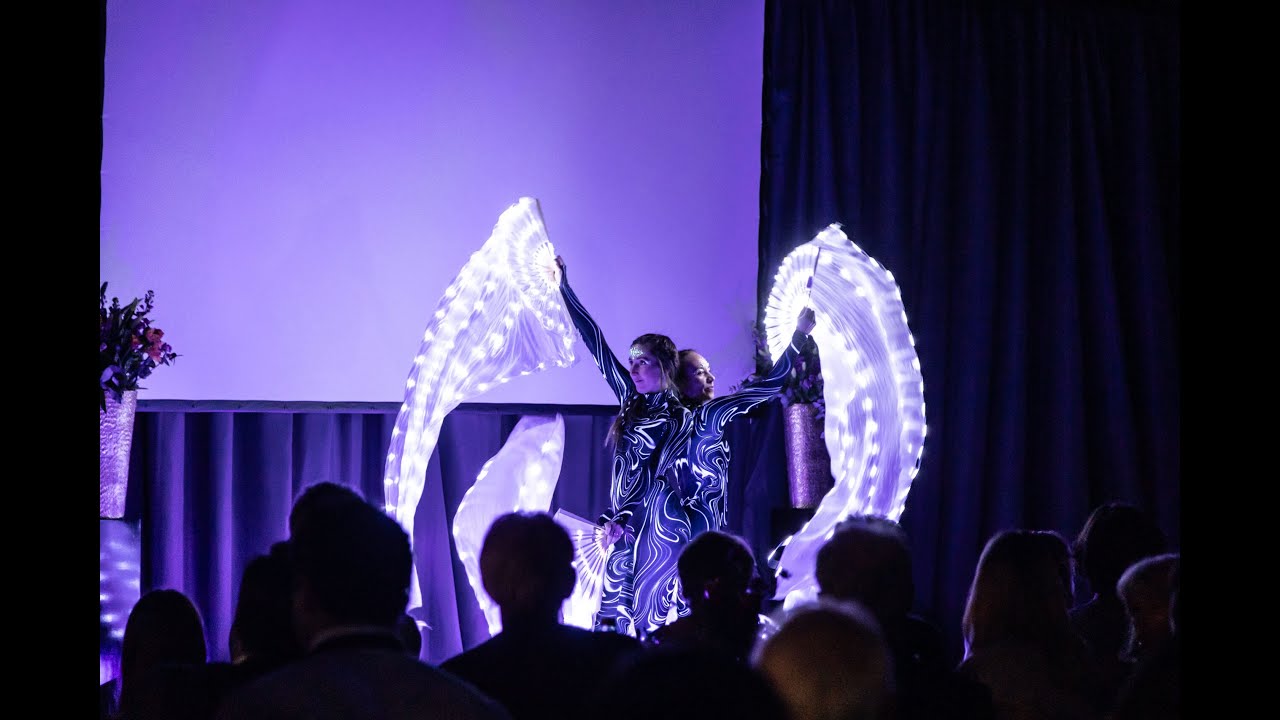 Professionelle Feuer- und LED-Shows Linz &bull; Duo Ledshow &bull; K&uuml;nstlerportal artistenfuerdich.at