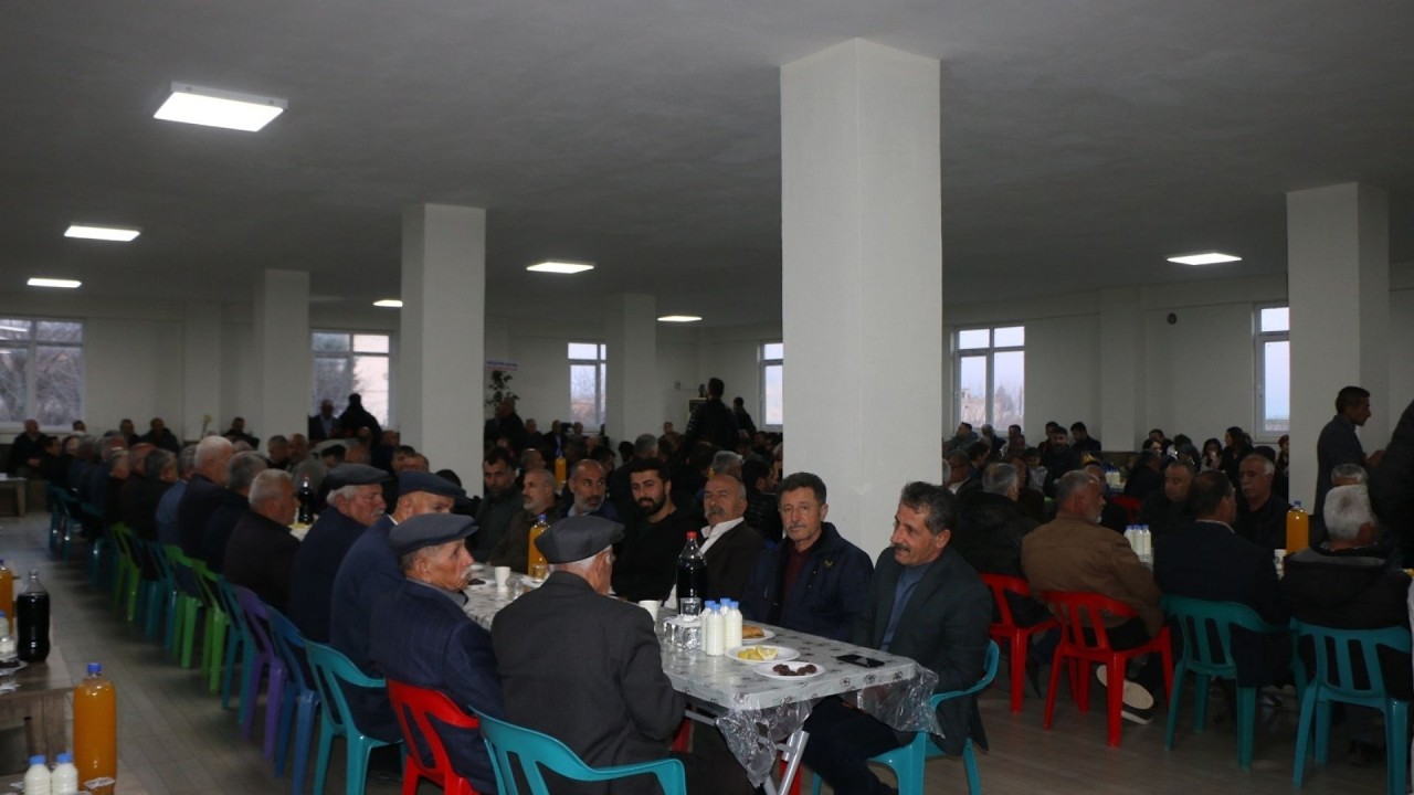 Adıyaman Tekpınar Köyü’nde Hızır lokması programı düzenlendi