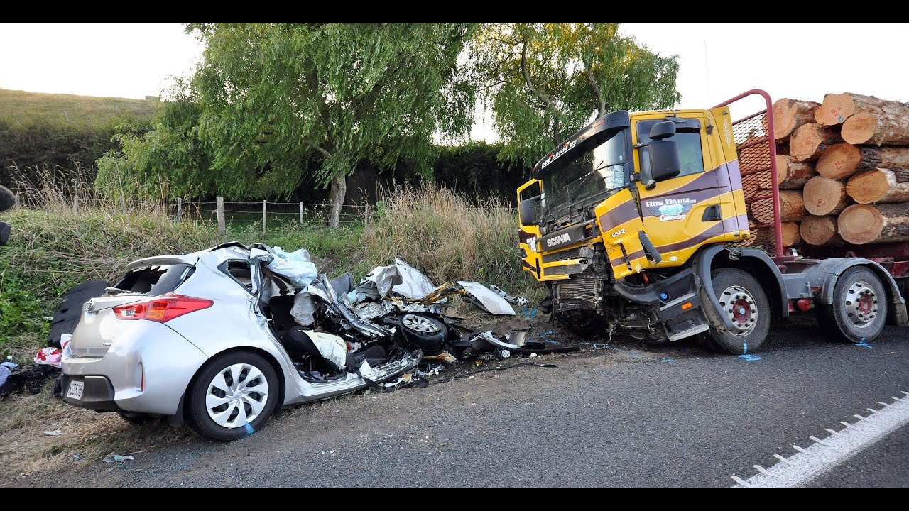 Bad day Drivers & Driving Fails Car Crash Compilation - June 2020