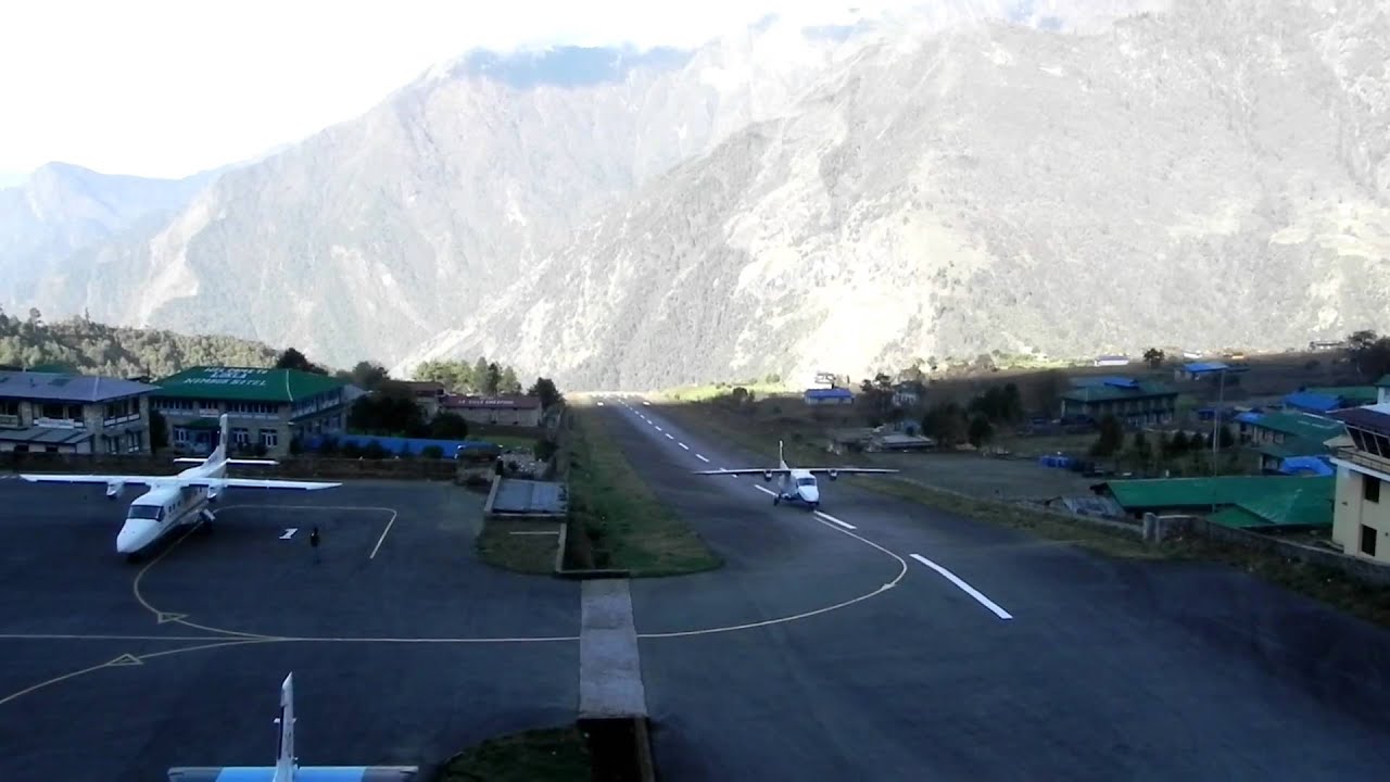 Landing Sita Air at Lukla Airport, Nepal 20.04.2011 [HD]