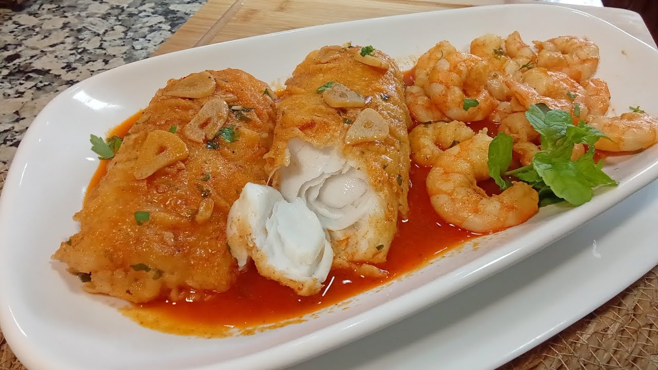 MERLUZA AL AJILLO receta super deliciosa , fácil y rápida que te va a encantar!!