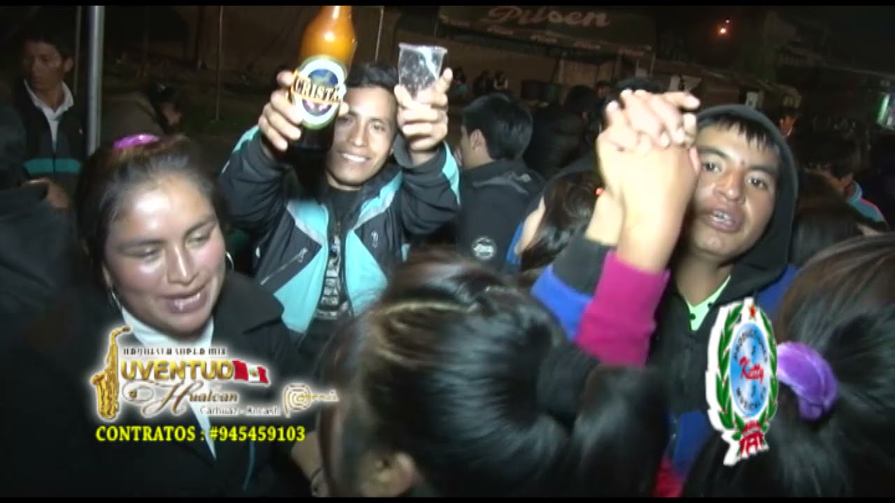 ORQUESTA SUPER MIX JUVENTUD HUALCAN CONCIERTO EN YUNGAY ANCASH 05