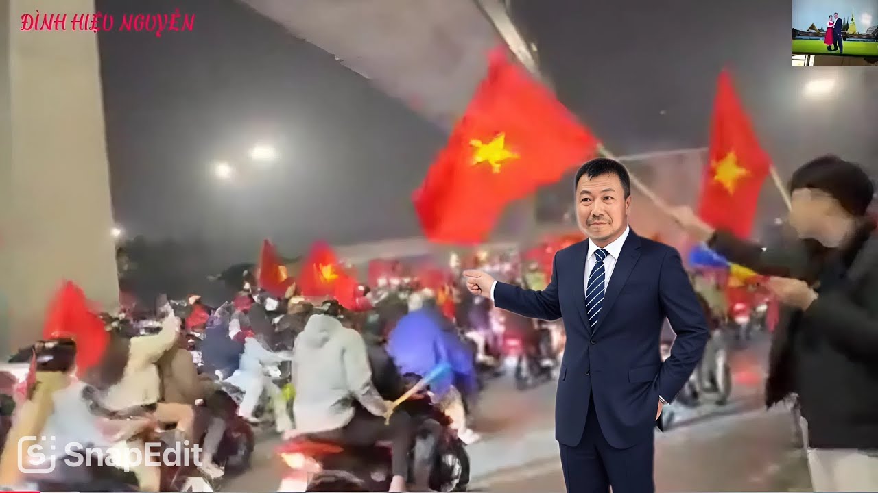 @ NGƯỜI DÂN HÀ NỘI RA ĐƯỜNG ĂN MỪNG CHIẾN THẮNG CỦA ĐỘI TUYỂN BÓNG ĐÁ U23 VIỆT NAM ĐÔNG NHƯ HỘI.
