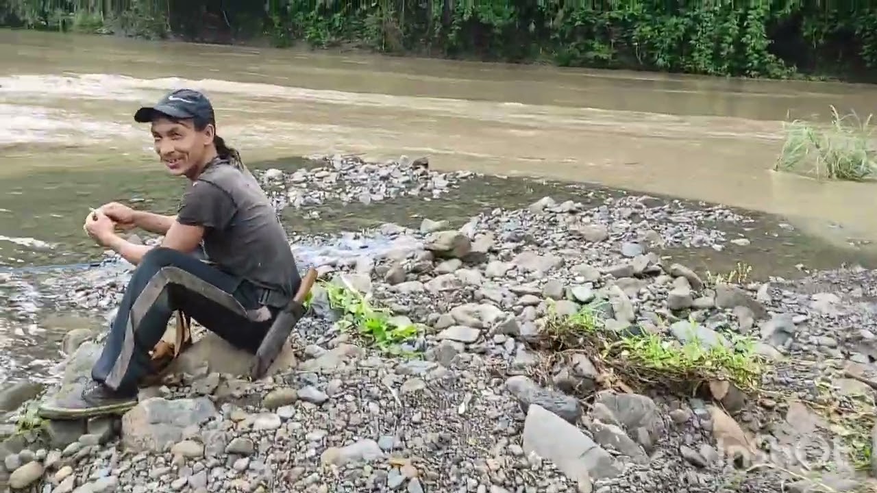 Fishing🎣  n enjoying moments 💃at River.Zeme Naga Style