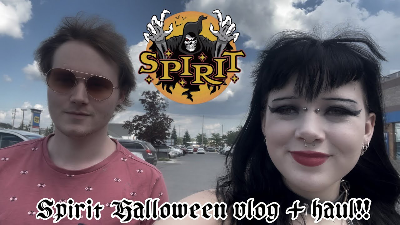 SPIRIT HALLOWEEN VLOG AND HAUL!! 🎃