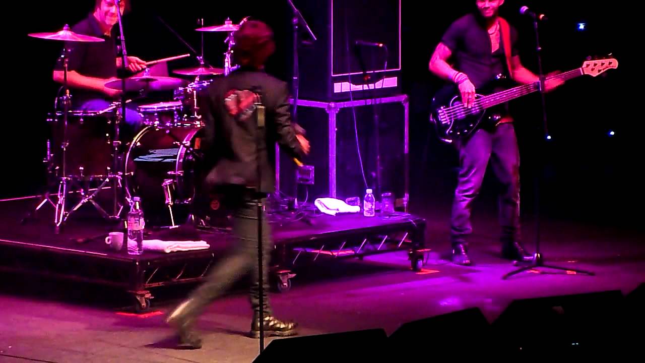 Darren Hayes - To The Moon and Back (Wave 105 live)
