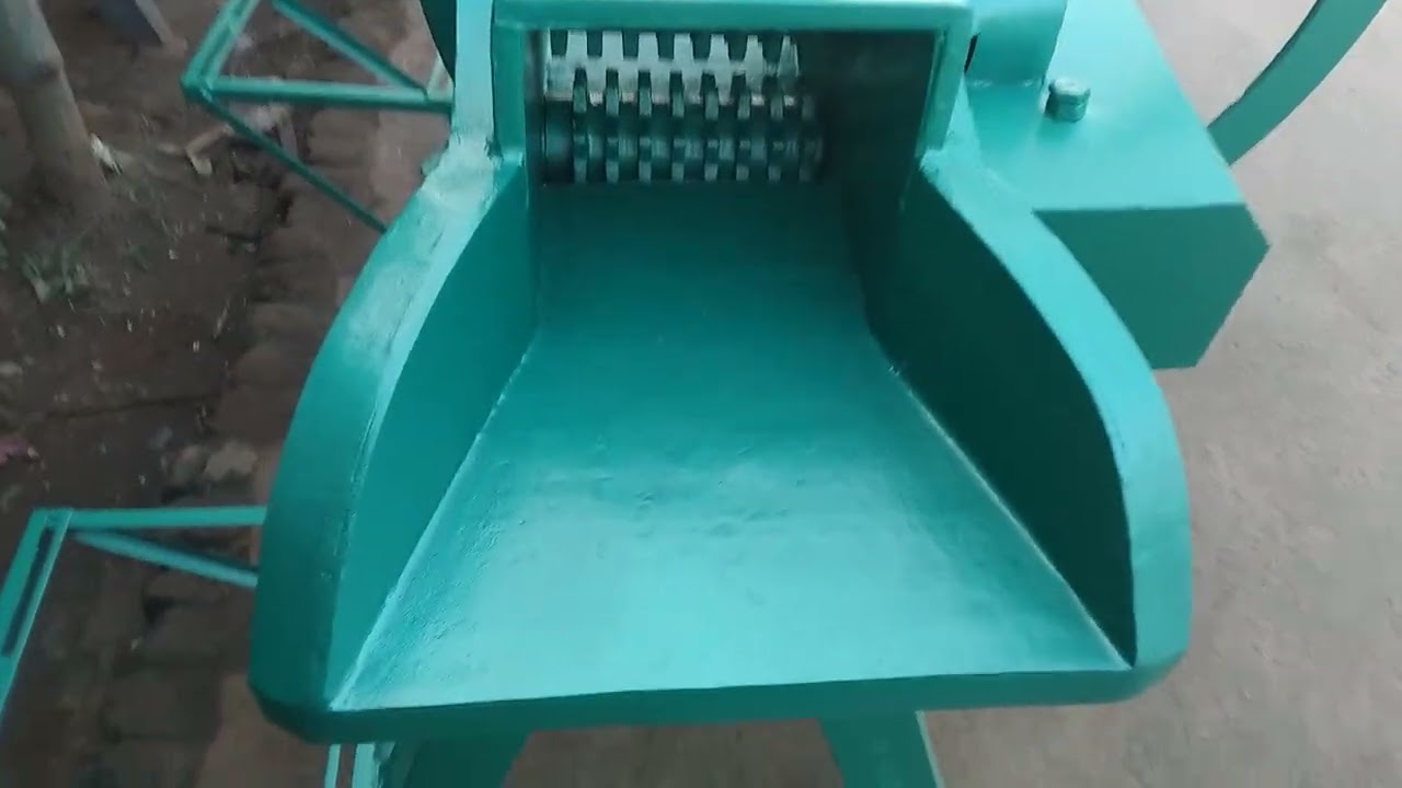 খড় বা বিচালি মেশিন পাইকারি খুচরা বিক্রয় করা হয় 01932297969