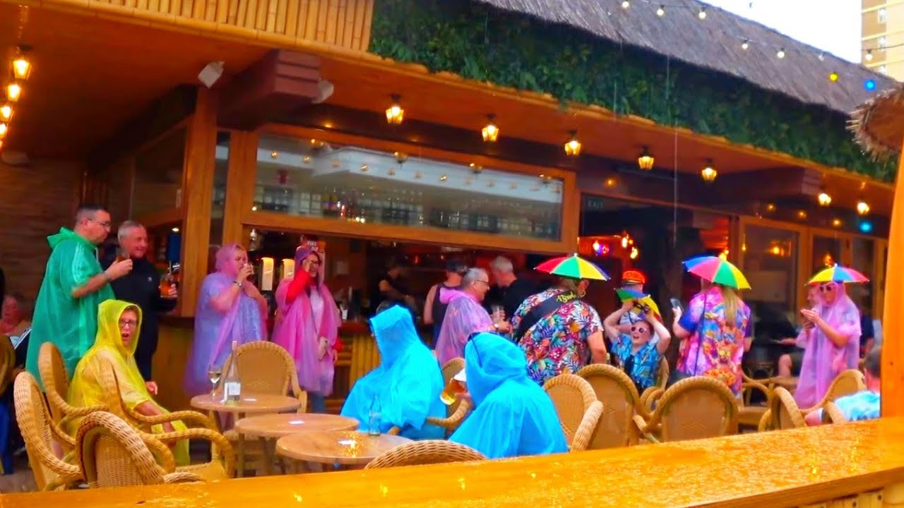 Benidorm😎☔Gerona Street Pubs & Clubs May 2023 Live Tour 4K