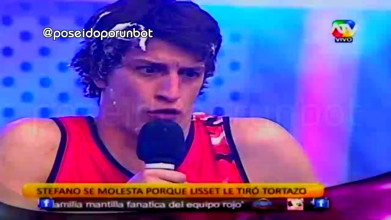 COMBATE: Stefano Imita a la Pantera Zegarra 15/08/13