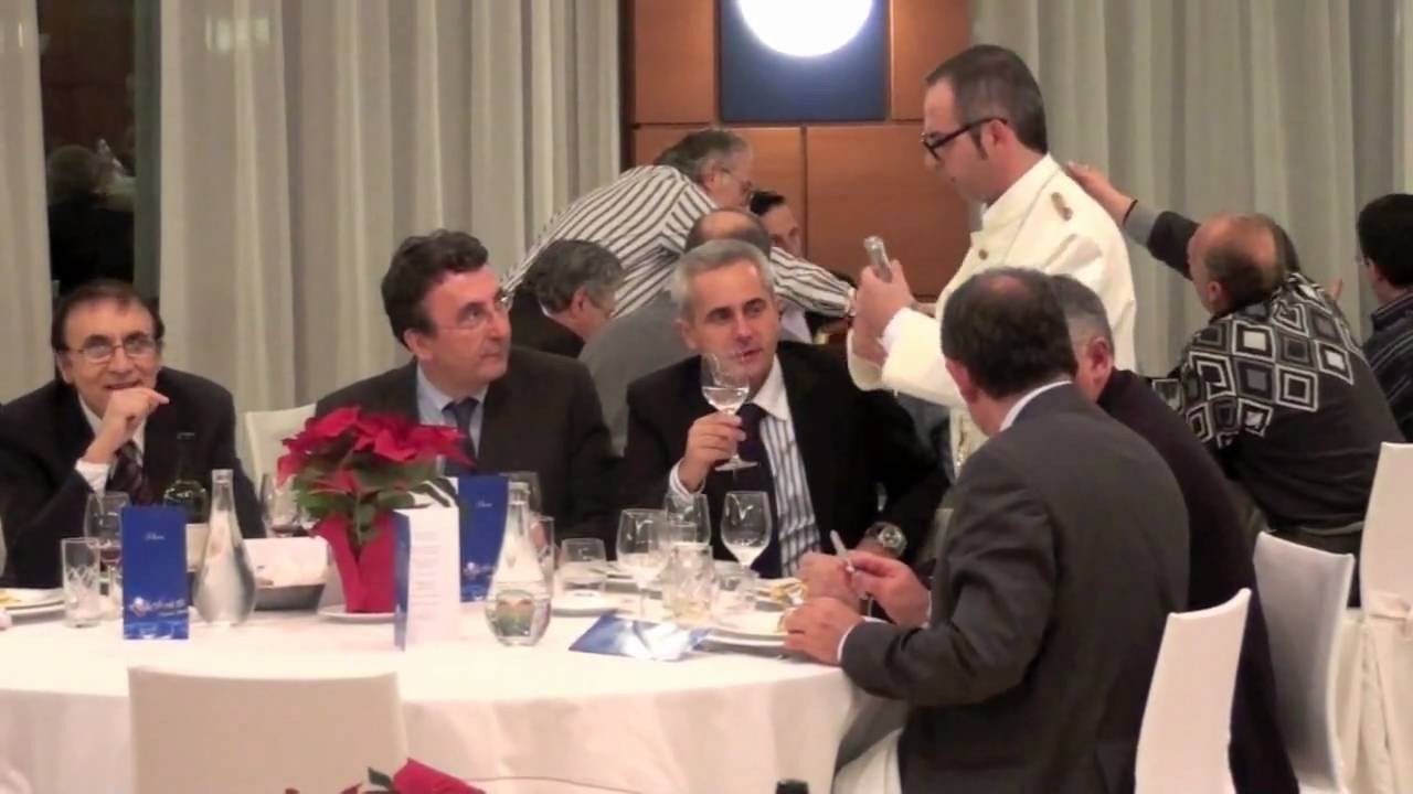 Ambrogio Show - Cameriere Matto