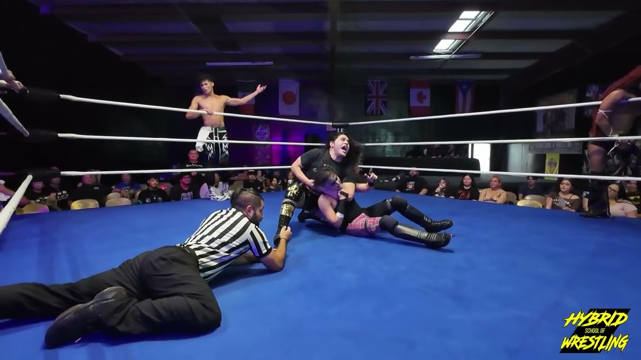 Deadman's Hand vs Living In Fashion
