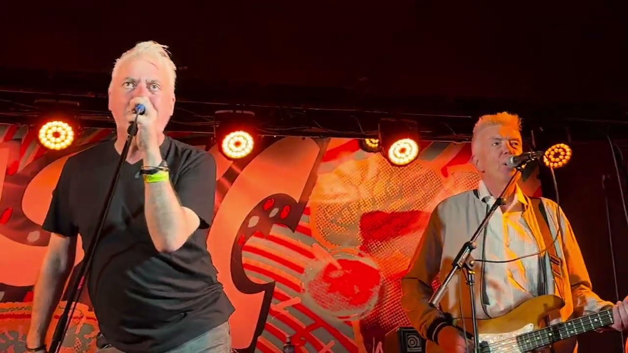 The Undertones - Jimmy Jimmy @ Funtastic Drácula Carnival 2025