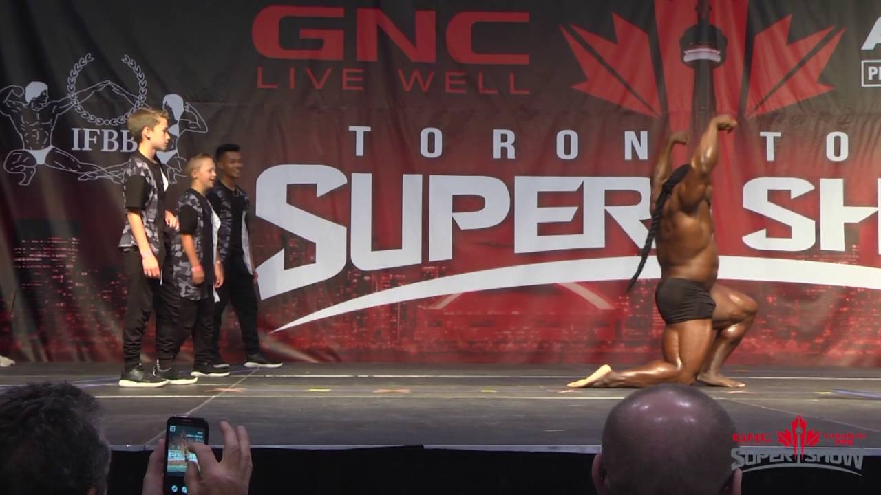 Toronto Pro Supershow 2016- Kai Greene vs Third Motion Dance Off