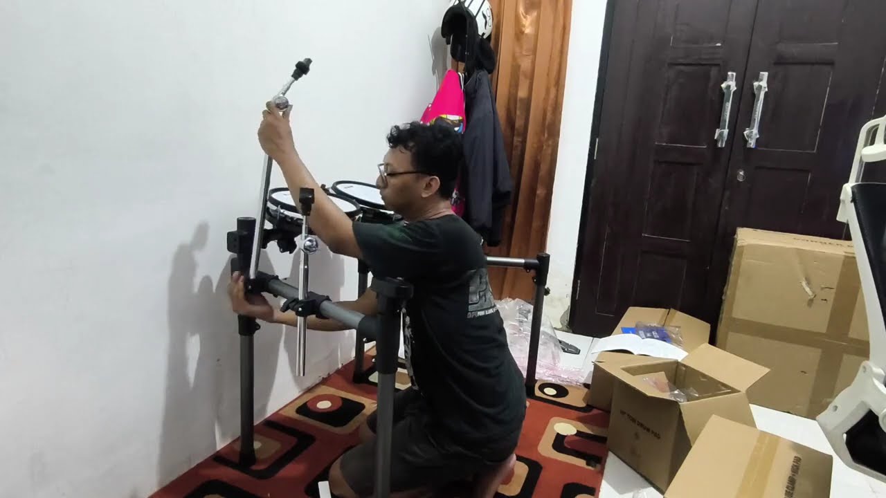 Unboxing Drum Donner Beat Max