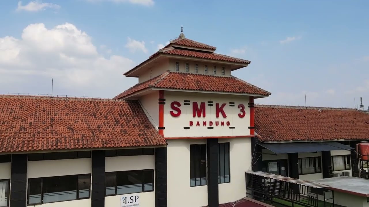 PROFIL TERBARU SMK NEGERI 3 BANDUNG #SMKCOE #SMKPUSATKEUNGGULAN #SMKBLUD #SMKSAHABATUMKM #4BAHASA