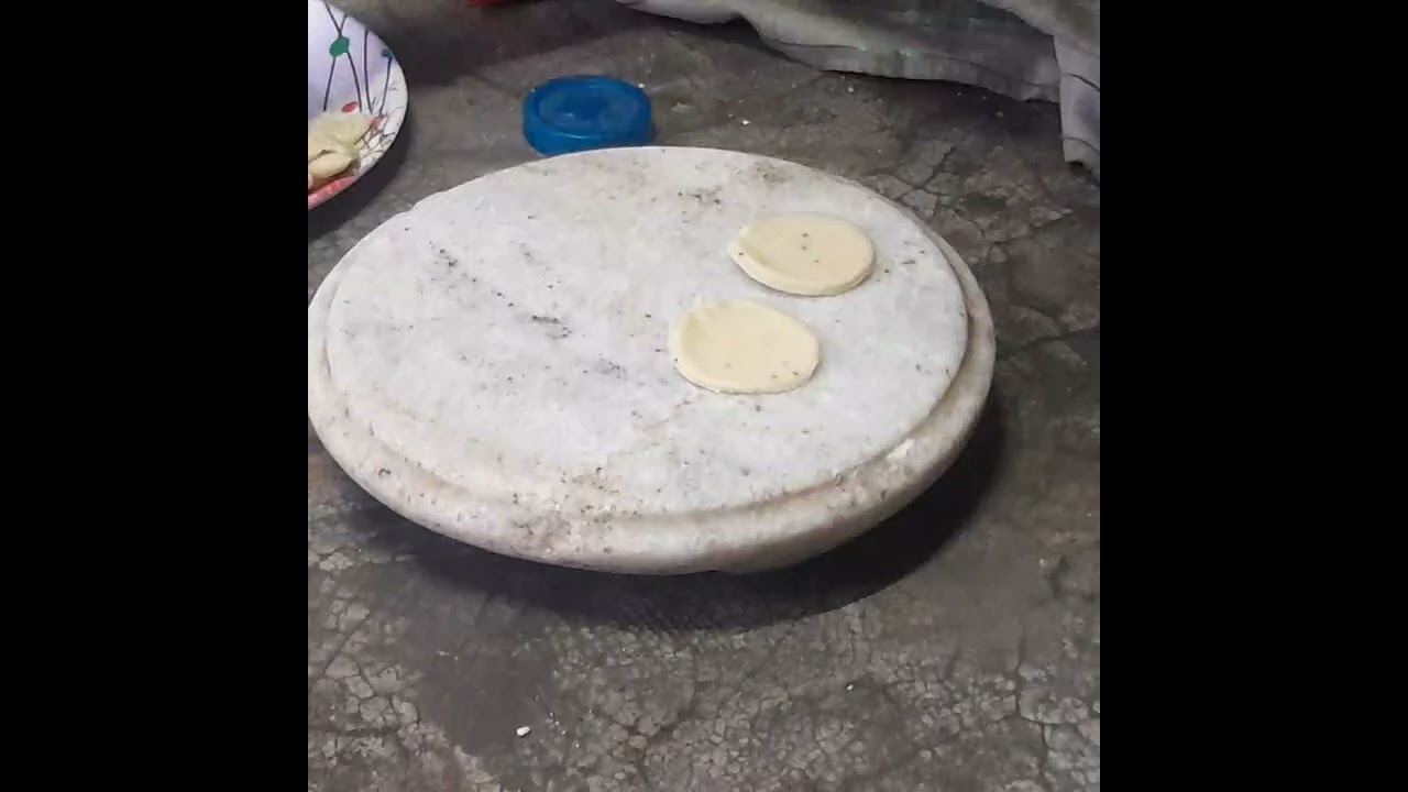 New type ki mathri ki recipe😚😚😋😋