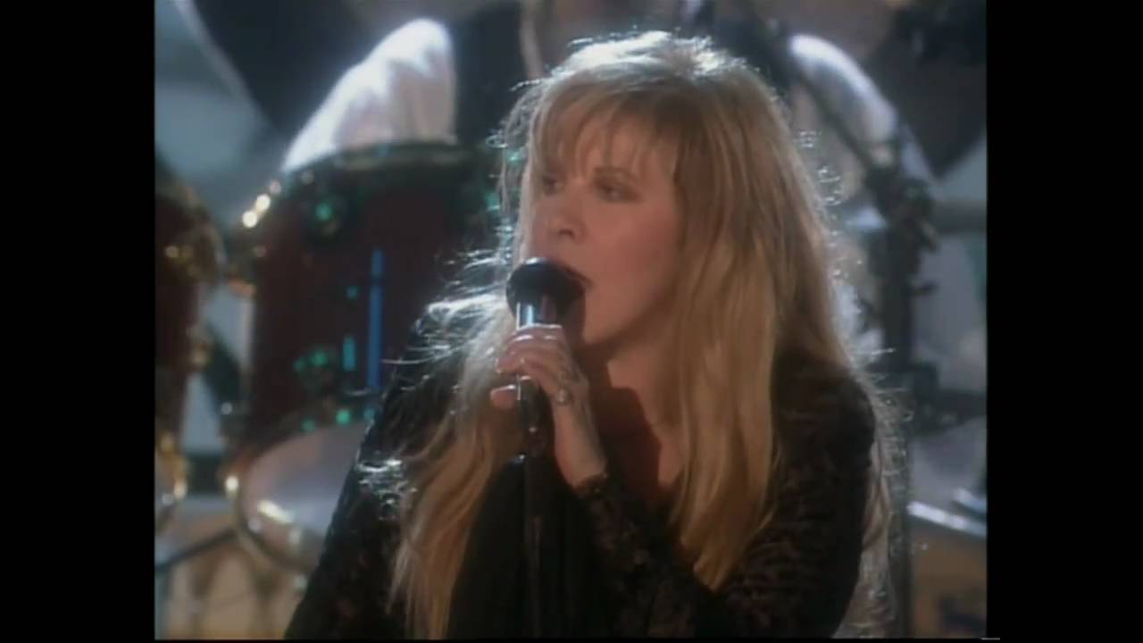 Buckingham Nicks- Long Distance Winner