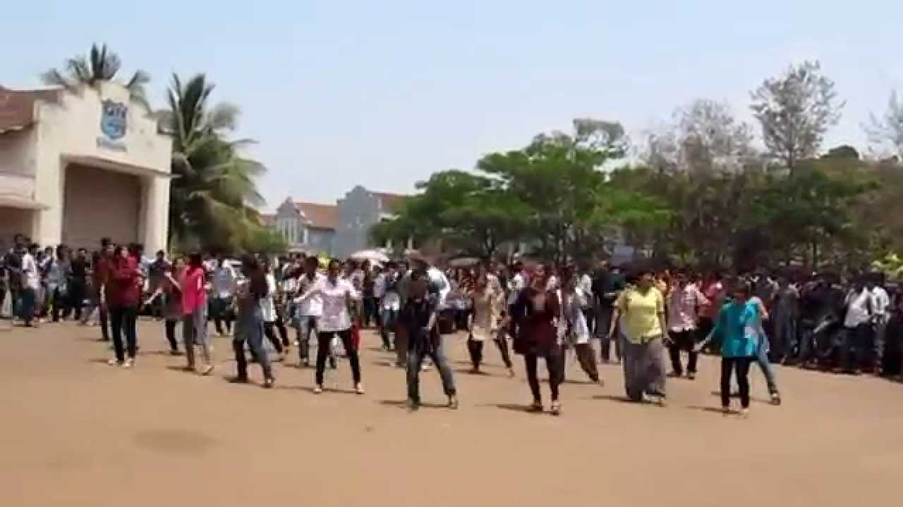 Flashmob at St. Aloysius College, Mangalore