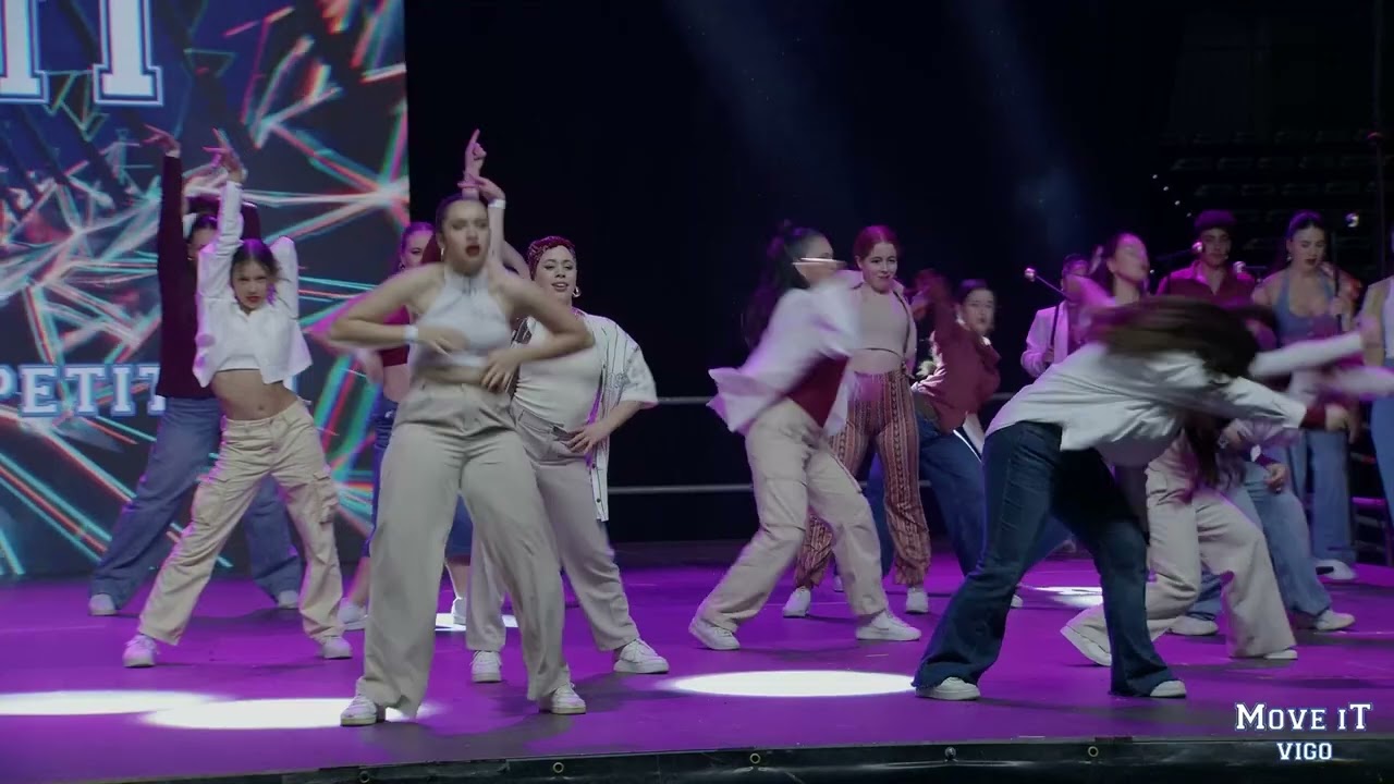 UPTOWN FUNK - 1º PUESTO CATEGORÍA MEGACREW | MOVE IT VIGO 2024