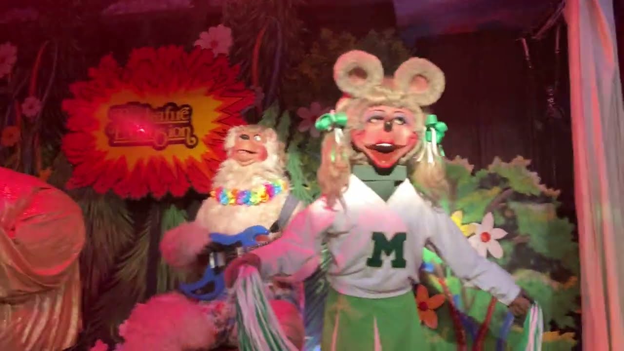 Rock-Afire Explosion | Macarena | Billy Bob's Wonderland