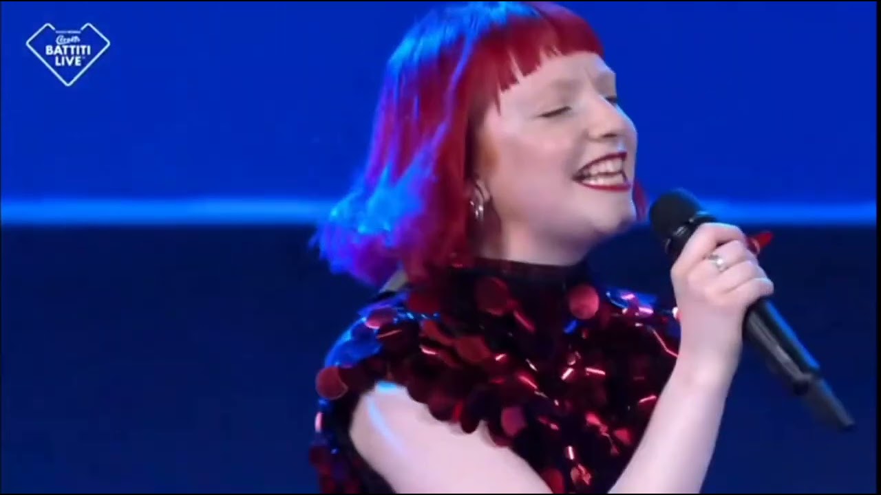 Michele Bravi feat Sophie and The Giants - Falene