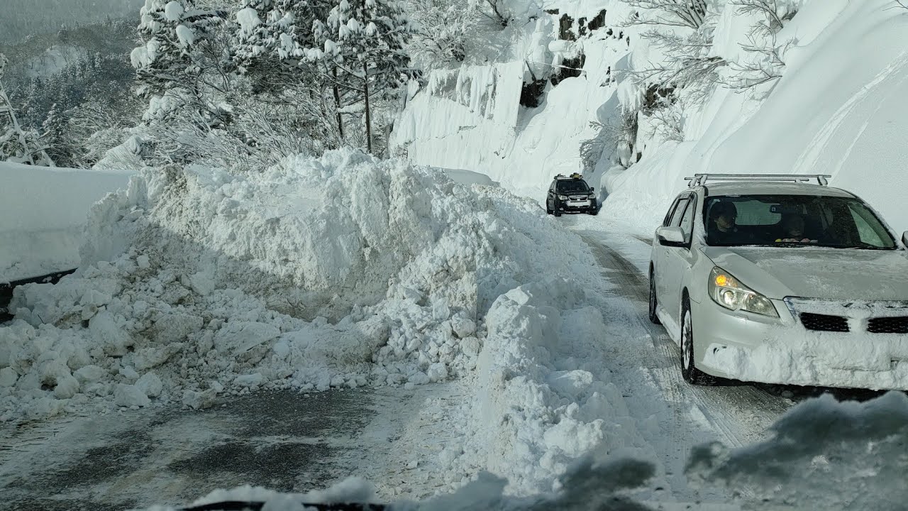 ウィングヒルズ2駆で登れず大渋滞！雪道2025年2月7日