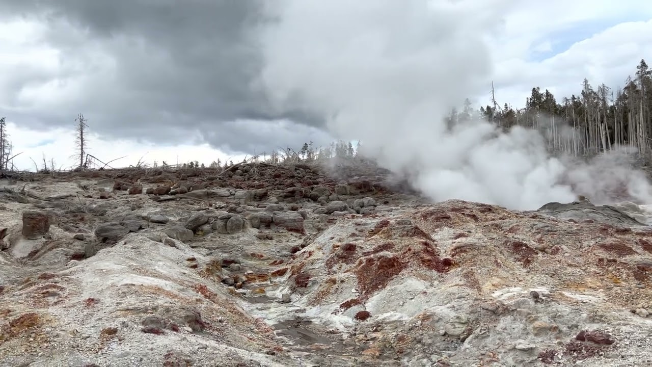 The World's Tallest Active Geyser: Steamboat Geyser