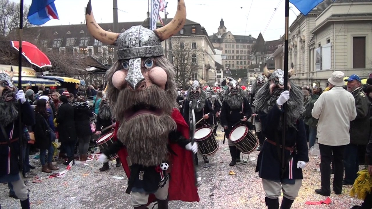 Basler Fasnacht 2017 - Mittwuch | Guggemuusig Ohregribler