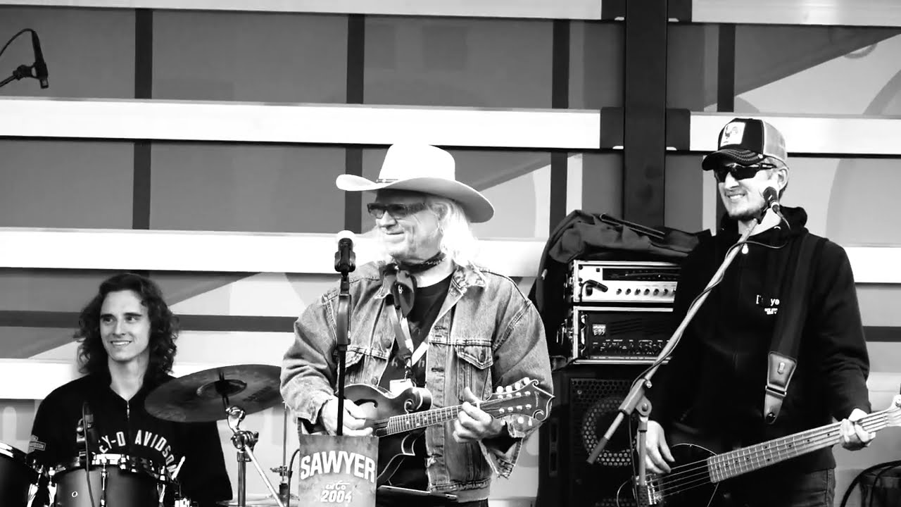 Sawyer & Lonnie Dale   