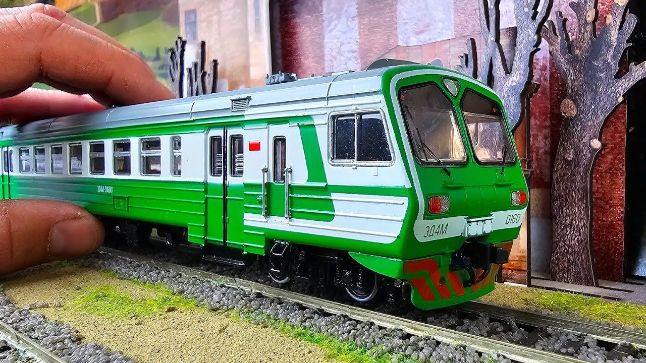 Модель электрички ЭД4М головной вагон масштаб 1/87. Про поезда
