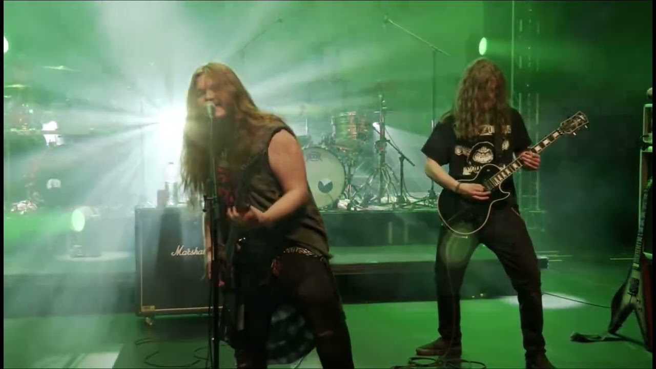Metaliikka - Silent Night, Bodom Night (COB - Cover)