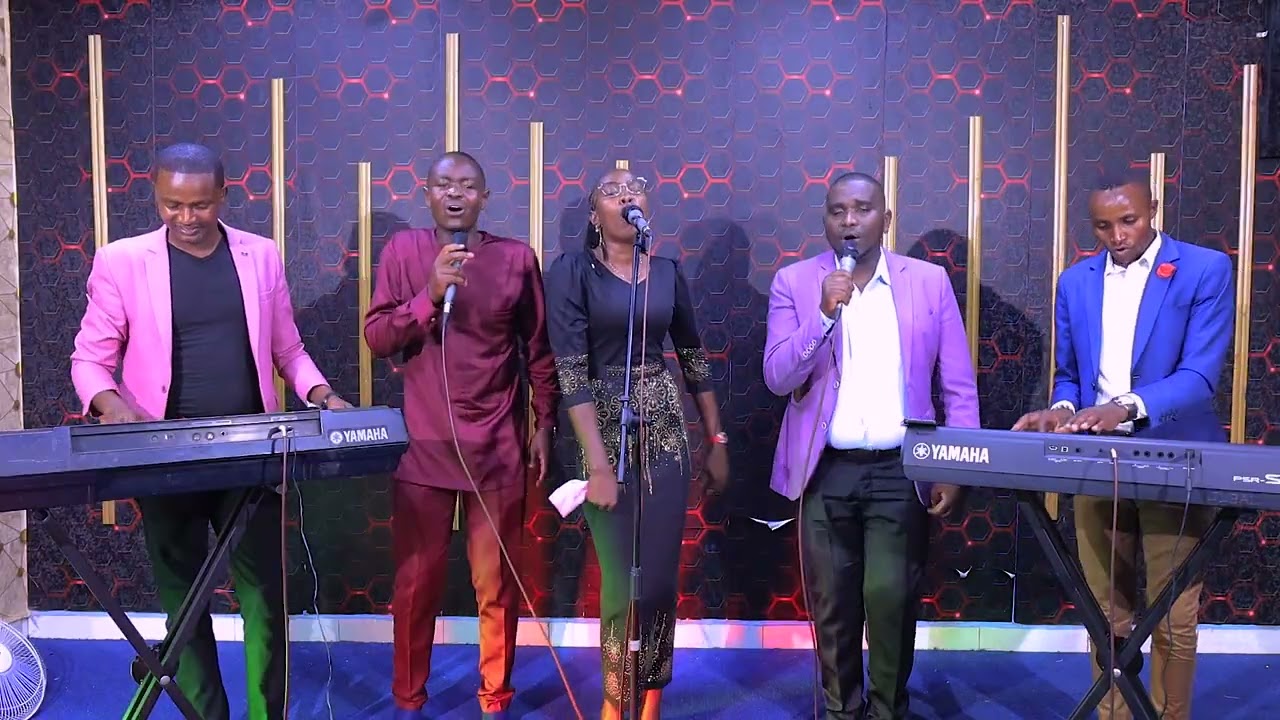 Sammy pianist  FT Sarah and the team REGGEA EDITION🎹🎹🎼🪕🎻🎤🎤