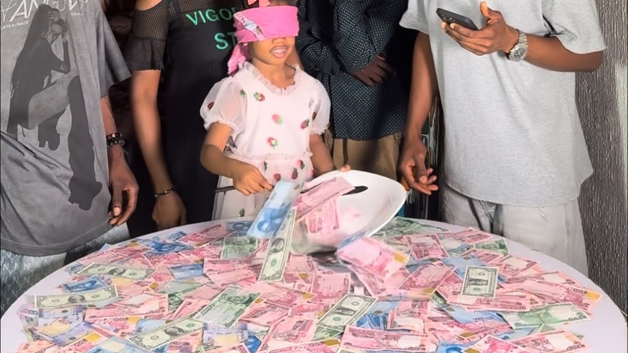 HOW TO SCOOP ALOT OF MONEY💰- THE BEST FUNNY, INTERESTING & ENTERTAINING CHALLENGE- SUBSCRIBE