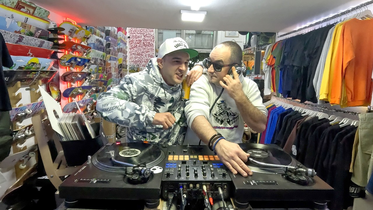 Full vinyl 90s Hip-Hop classics  / Mix by: Dj Doobie Kutz feat. Mc Ban / Kobazz shop mixtapes vol.11