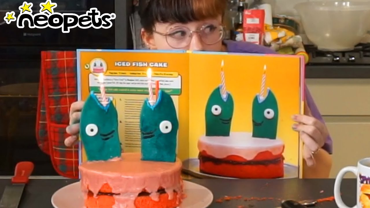 I made the Iced Fish Cake from Neopets and it turned out weirdly accurate
