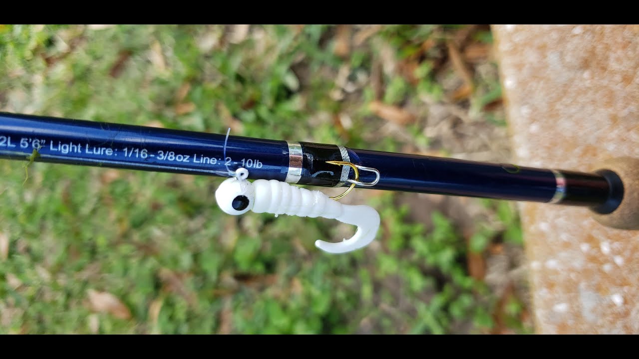 Catching Monster Blue Gill with white curly tail grubs!
