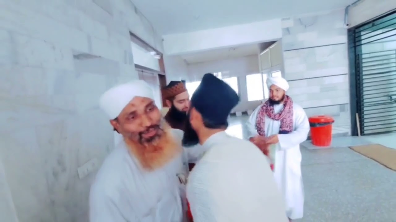 ENTRY OF MAHBOOB MADANI | FAIZANE MADINA AHMEDABAD
