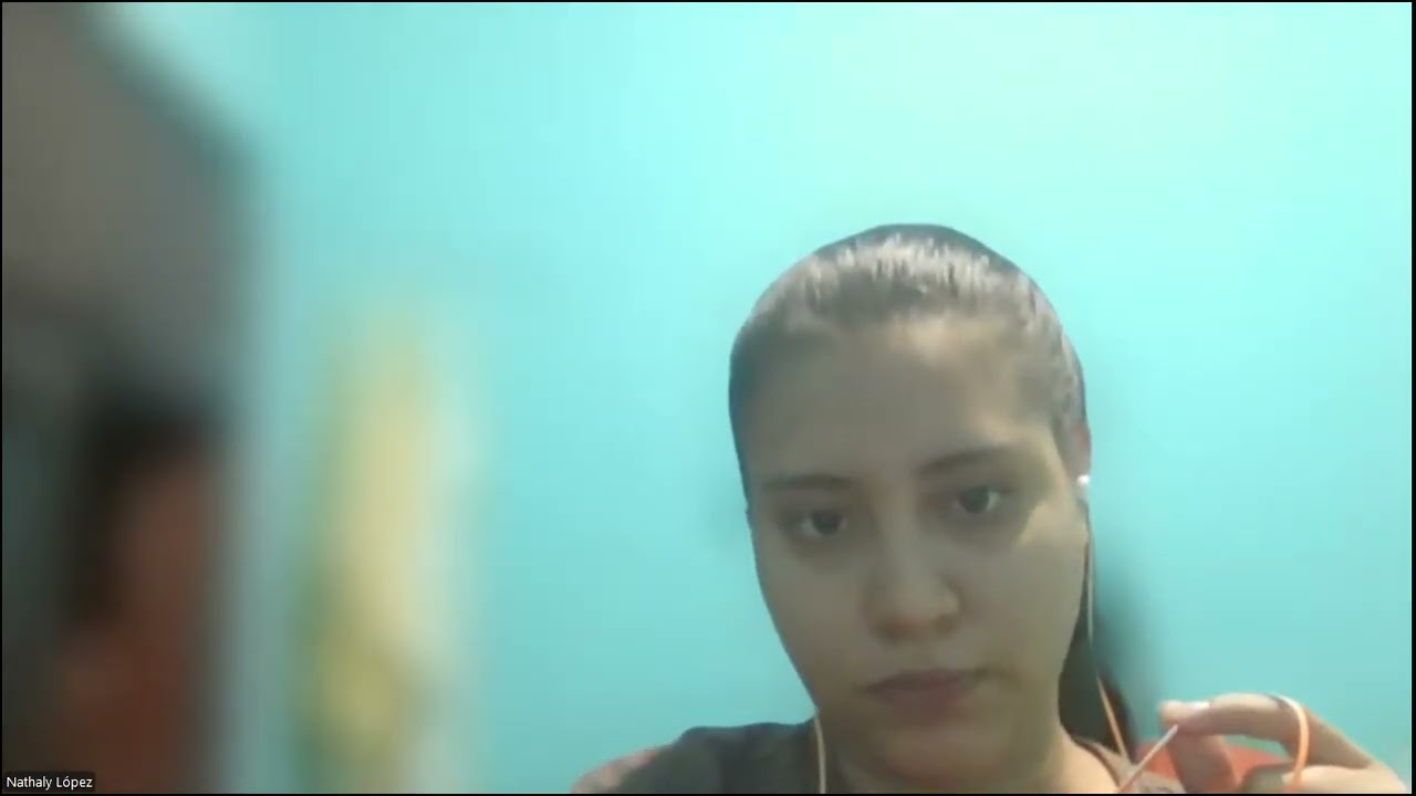video1395156327