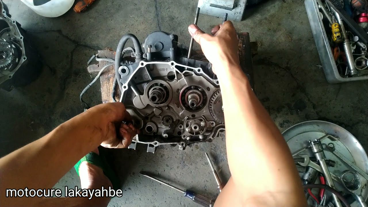 HOW TO DISASSEMBLE  Z200r, CG200 engine