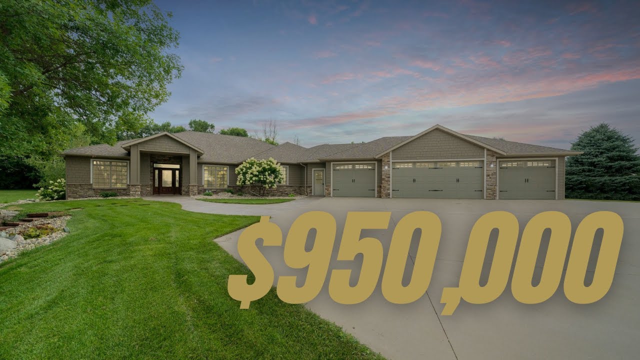 Touring A $950,000 Luxury Estate in South Dakota's Dell Rapids!