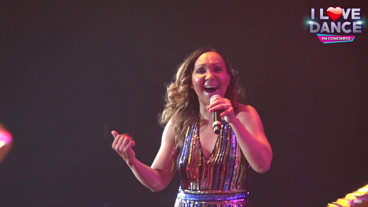 Rozalla performing in Mexico