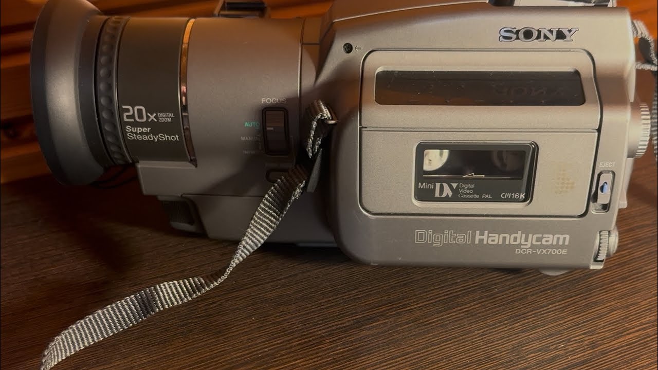Sony DCR-VX700e 1995 (Review)
