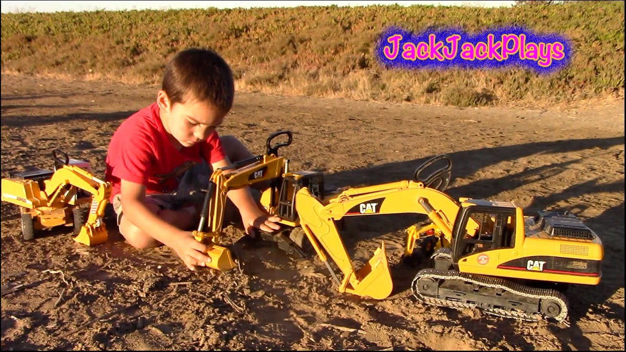 Bruder Excavator Construction Trucks Toy UNBOXING! | Playing and Digging | JackJackPlays