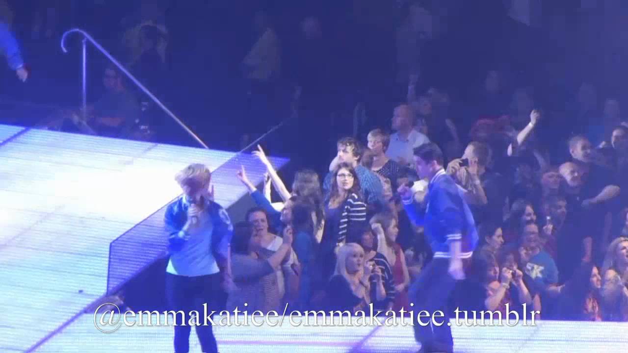 Empire State of Mind - Manchester 23rd June - Glee Live