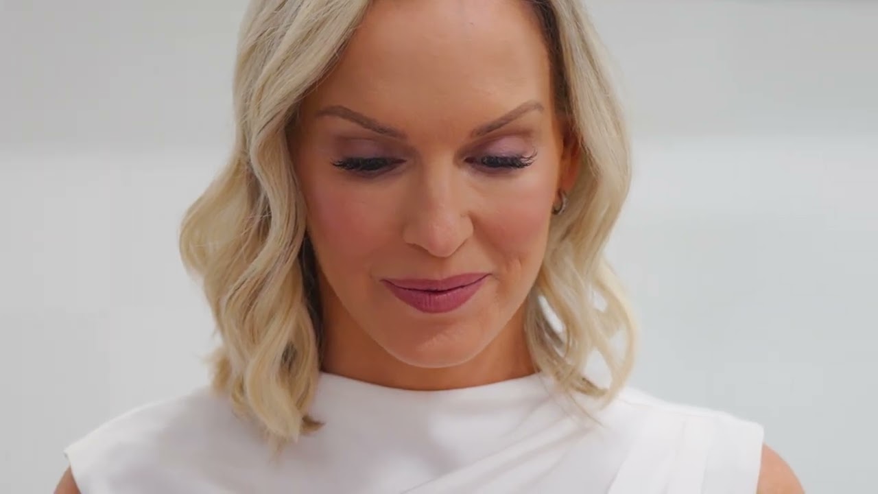 Elévolve Facelift Patient Testimonial | Michelle