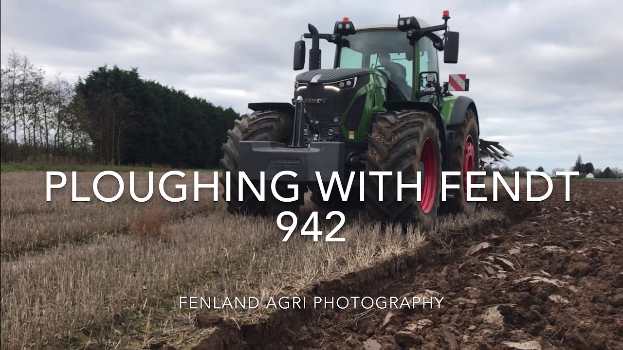 Ploughing with a brand new Fendt 942 and lemken jewul 8