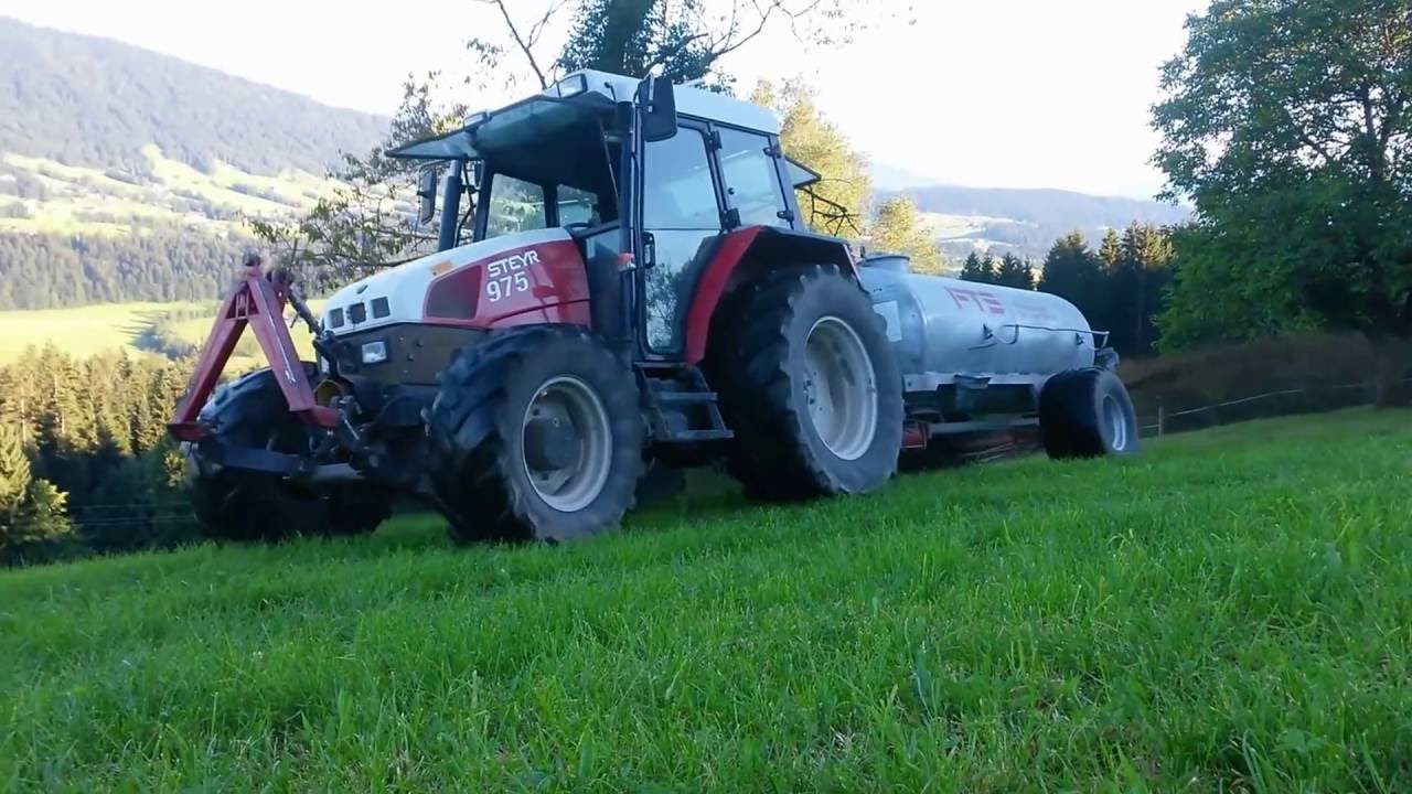 Gülle nach 2. Schnitt/Claas 410 Arion/Steyr 975